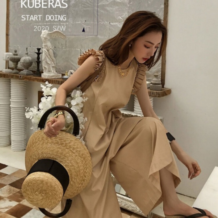 Fungus-Edged Flying Sleeve Jumpsuit for Women in Spring and Summer Loose Wide-Leg Pants Slimming Look One-Piece Nine-Point Culottes