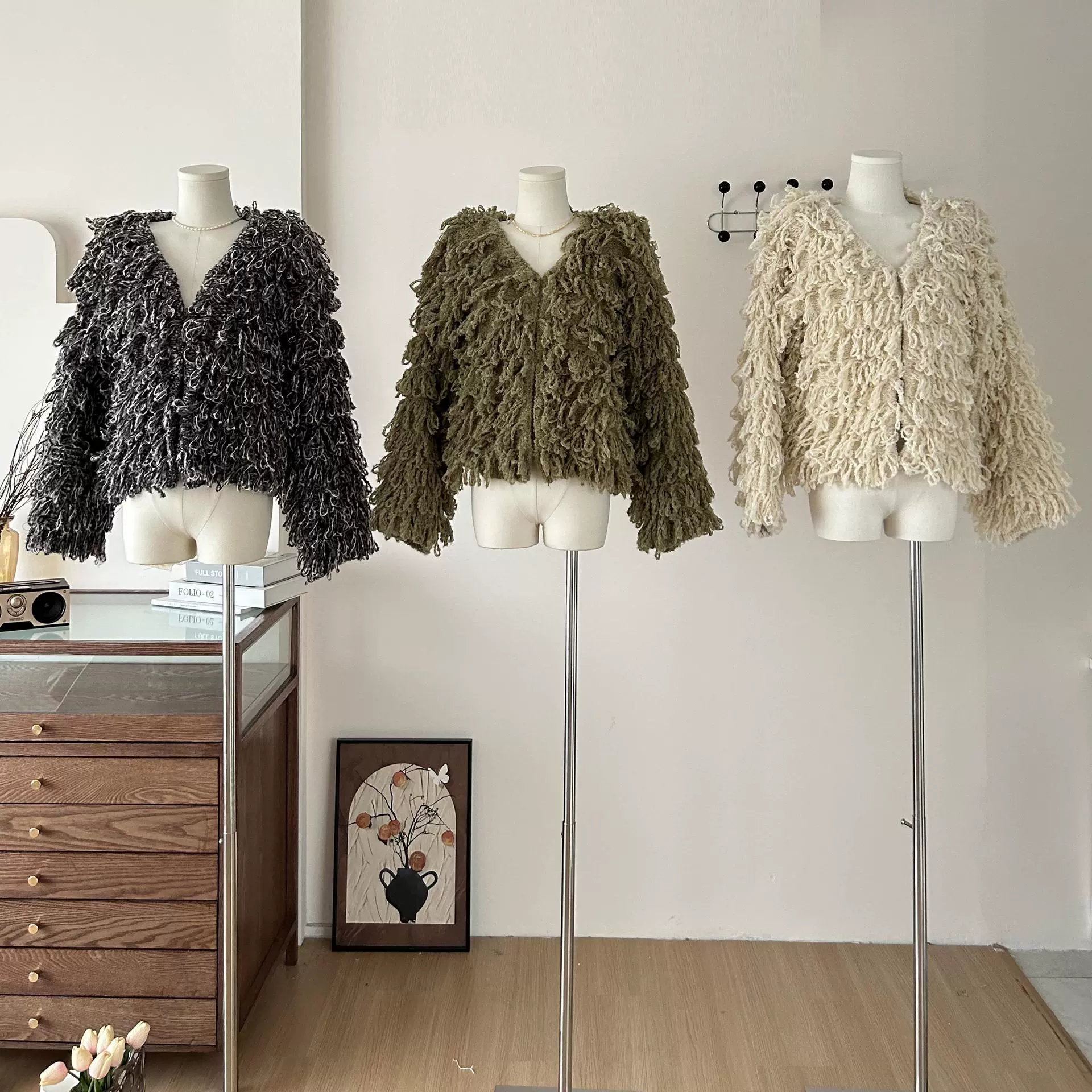 Ленивый стиль дизайн чувство нишевые пальто ягненка женский 23 года осень и зима новый модный короткий топ