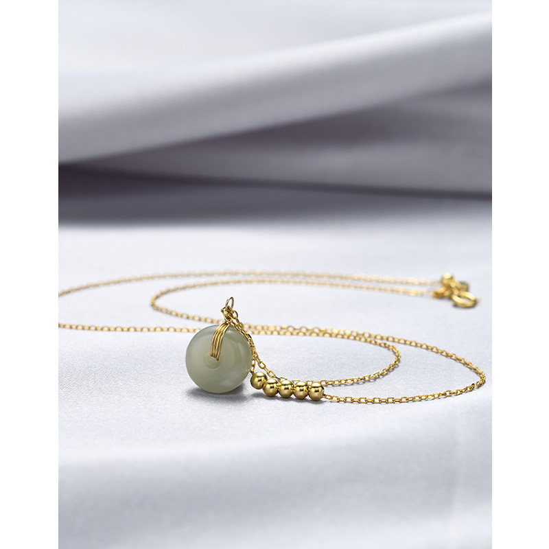 Hetian Jade colgante collar femenino S925 plata esterlina nicho diseño 2023 nueva hebilla de seguridad collar de cadena de clavícula todo a juego