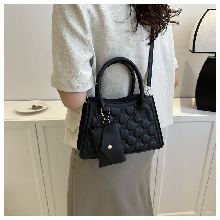 Femmes Moyen Faux Cuir Couleur Unie Style Classique Fermeture Éclair Ensembles De Sacs Sac Bandoulière display picture 20