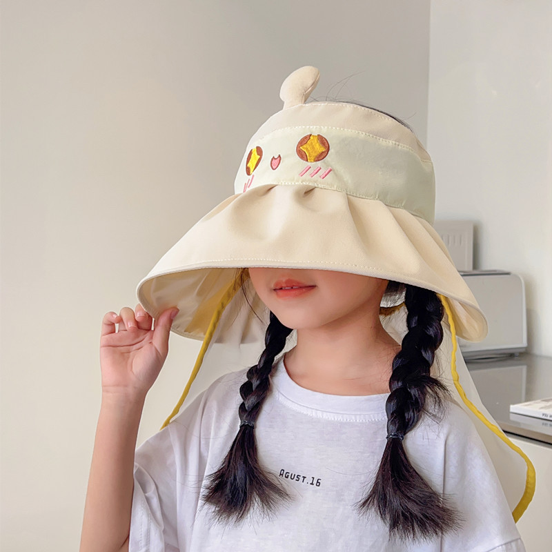 Children's sun hat solar-powered