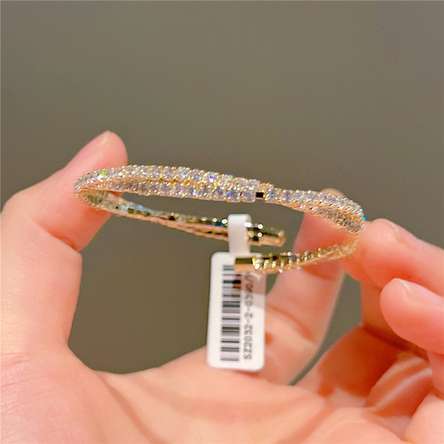 Luxury Modern Cross Bracelet Set with Full Diamond Plated 14K Gold Zirconia Ring Elegant Jewelry for Women Wholesale J301 