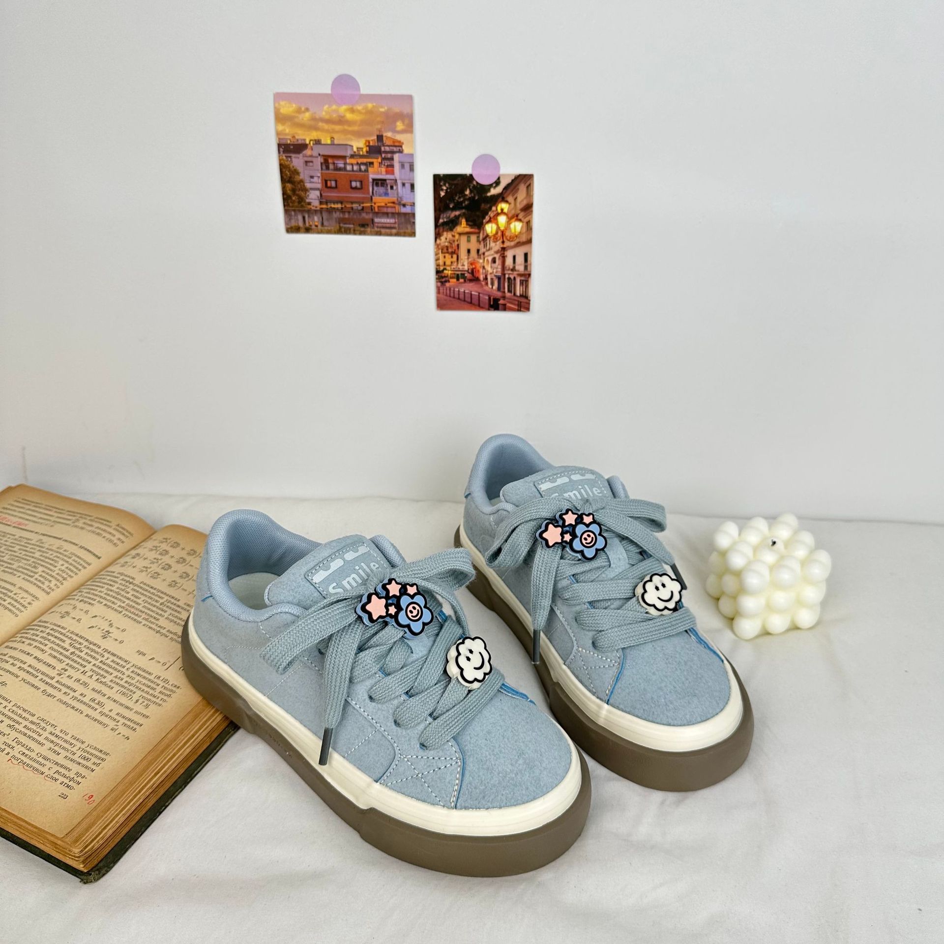 2024 yuanbo otoño nuevos zapatos de skate de entrenamiento de estilo coreano zapatos de lona de moda de mujer en vivo zapatos de mujer actualización