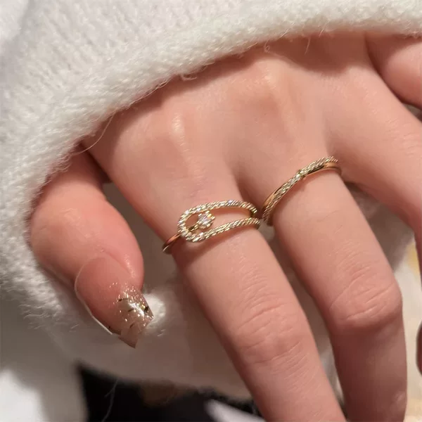 Light Luxury Horseshoe Buckle Zircon Exquisite Ring for Women, Niche Design, Delicate Plain Band Stackable Ring, 2026 New Trendy Style