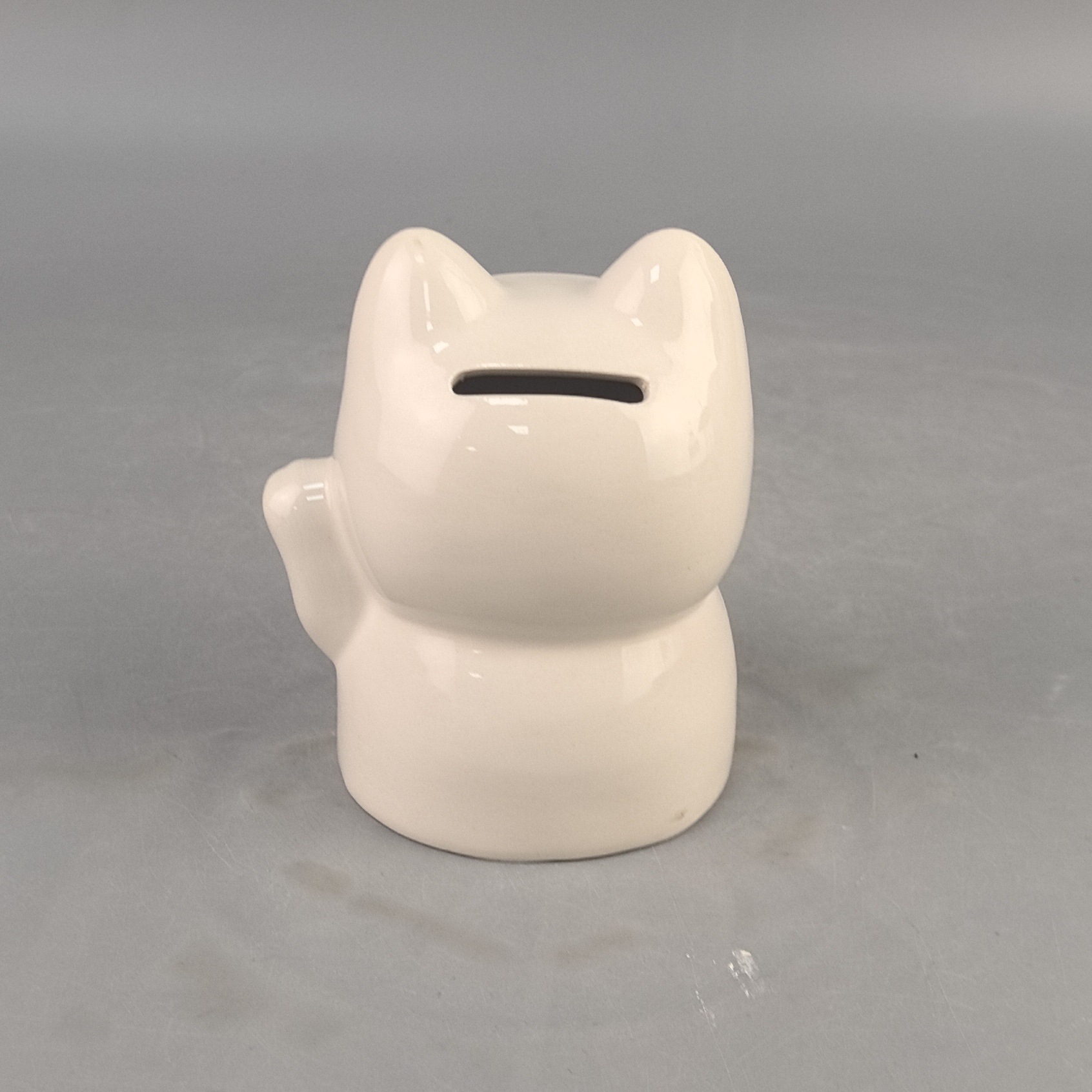 Mini cerámica linda Lucky Cat Hucha de cerámica Hucha de cerámica Decoración de cerámica creativa Pequeños regalos Comercio exterior al por mayor