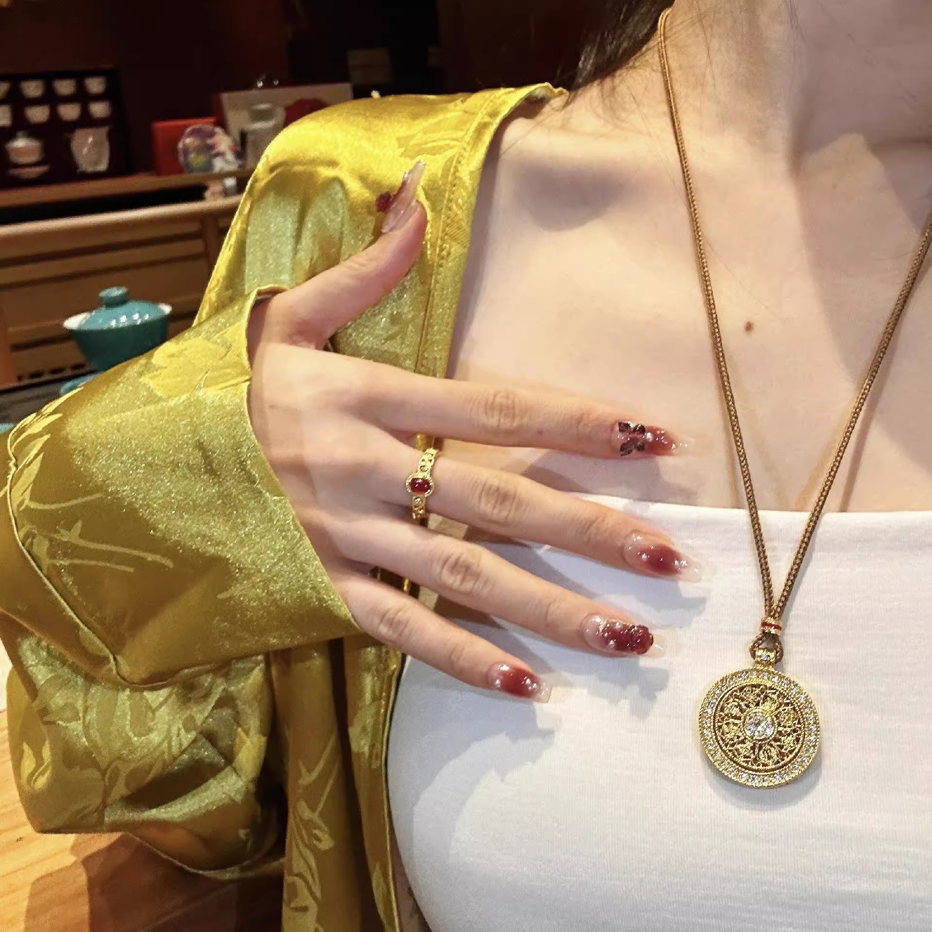 new chinese style ancient gold rotatable lucky eight treasures compass pendant necklace female retro affordable luxury chinese style necklace