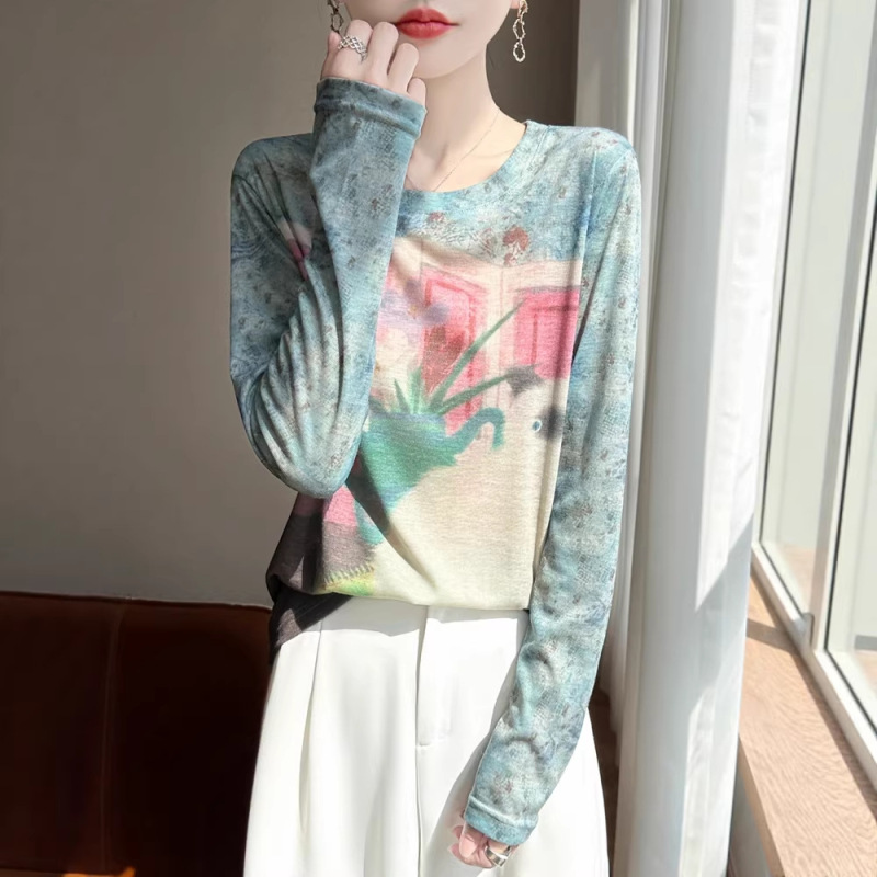 Printed Base Shirt for Women, Long-Sleeve T-Shirt, Loose Fit, Slimming, Thin Lyocell Knit Top, Round Neck, Versatile for Spring and Summer Printed Base Shirt for Women, Long-Sleeve T-Shirt, Loose Fit, Slimming, Thin Lyocell Knit Top, Round Neck, Versatile for Spring and Summer
