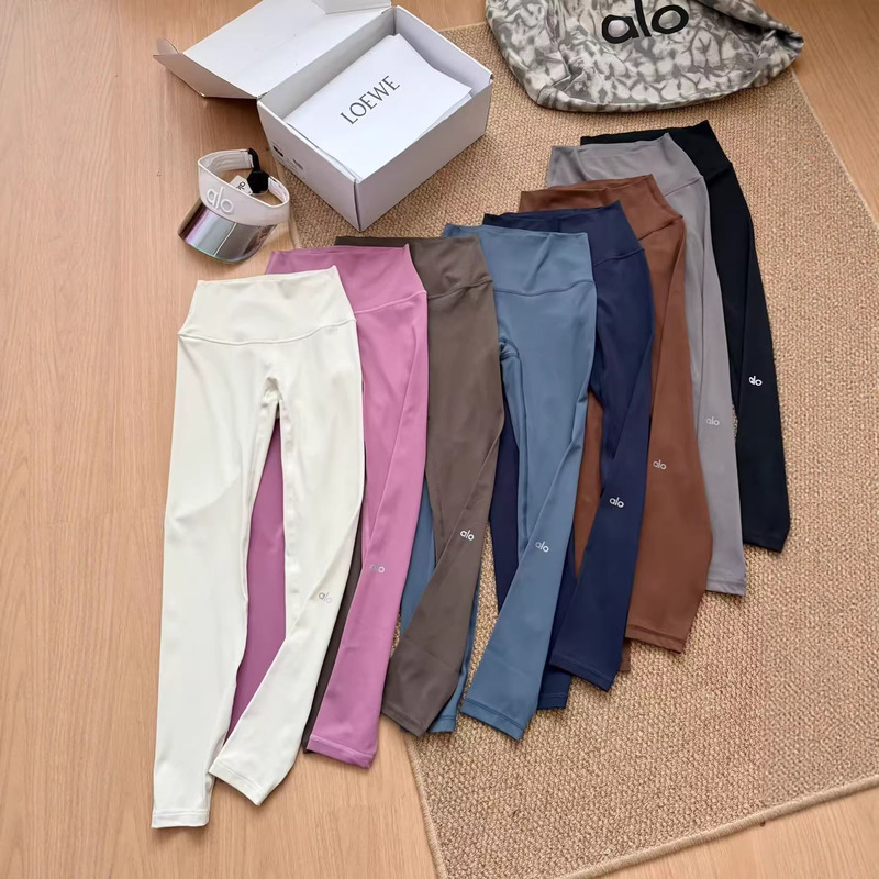 Alo Shark Pants for Spring and Summer, Black High-Waisted Elastic Yoga Pants, Tummy Control, Butt-Lifting, Slim-Fit Leggings