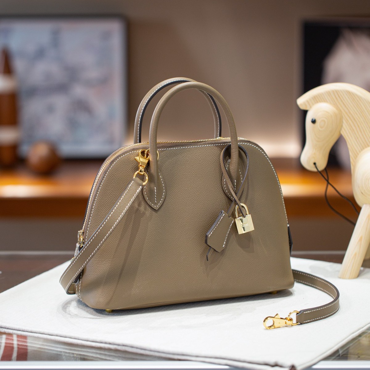2025 Bowling Handbag For Women 25cm Large Top Grain Cowhide Shell Bag Tote Shoulder Commuter Bag Luxury - Thumbnail 3