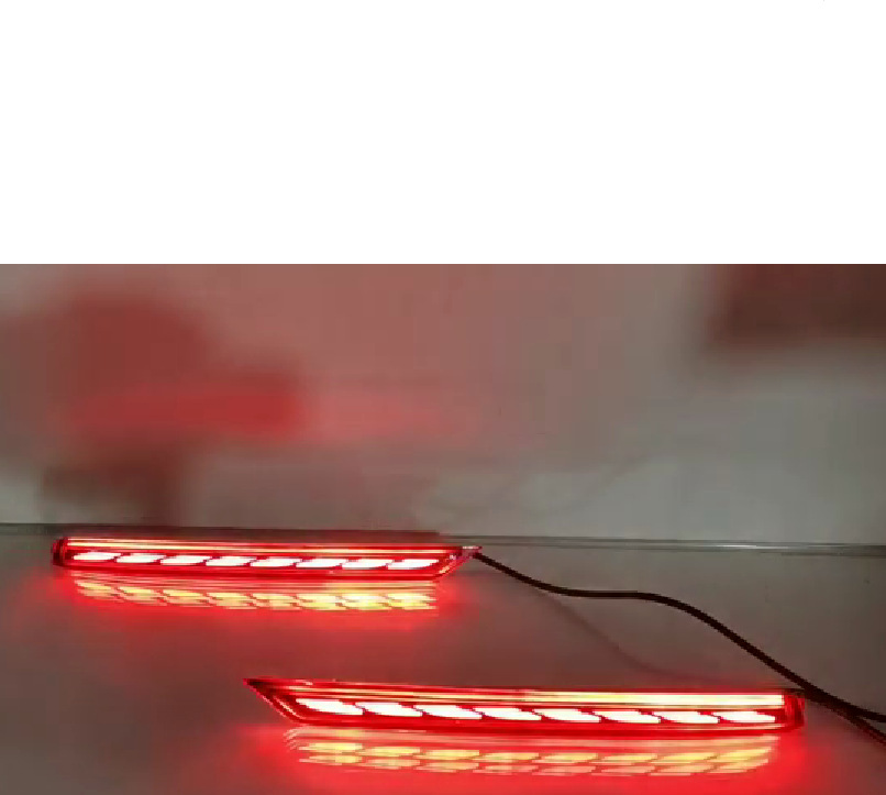 Adecuado para 2022 Toyota landkuroze parachoques trasero luz de advertencia Start scanning streamer luz trasera de dirección