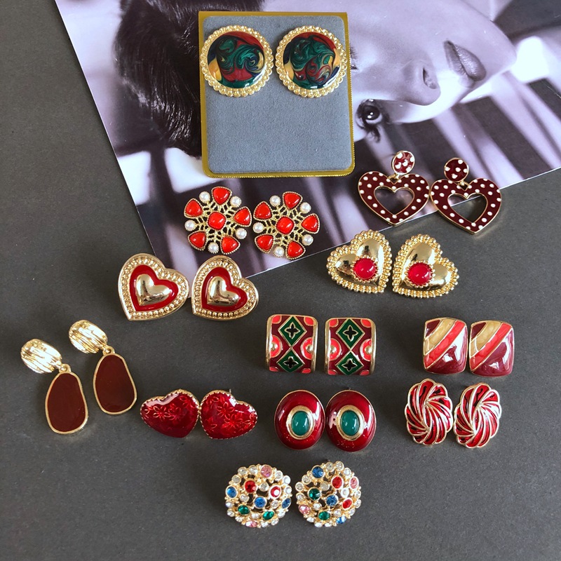 14g Weight No Inlaid Inlay Material Earrings, Ear Studs Classification Wedding, Travel Occasion Alloy Material Printing Pattern Women'S Gender Fashion Style Green, Silver Color Retro Red Oil Drip Glaze Enamel Heart Wave Dot Color Matching Geometric Earrings Wholesale Nihaojewelry 1