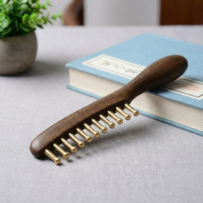 Brass Long Handle Scalp Massage Comb Thickened Wide Teeth Sandalwood Meridian Comb for Men and Women quality and texture