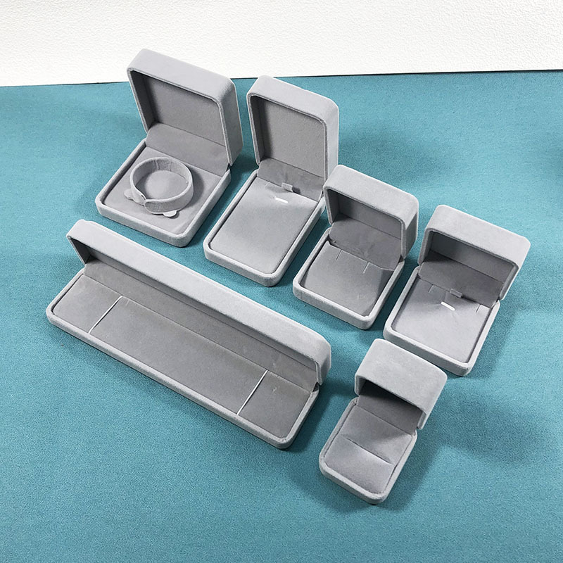 Fashionable storage system, accessory, box, ring, earrings, necklace, pendant, bracelet
