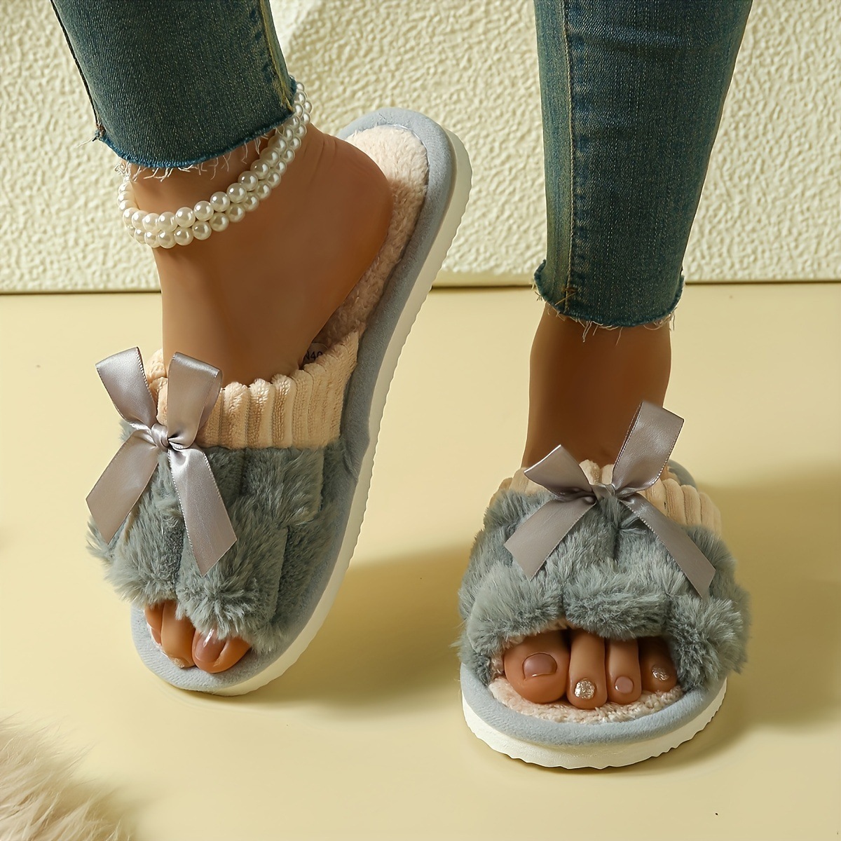 Arco de peluche zapatillas de algodón interior zapatillas de mujer nuevas zapatillas de algodón exterior pequeñas zapatillas de lana cómodas