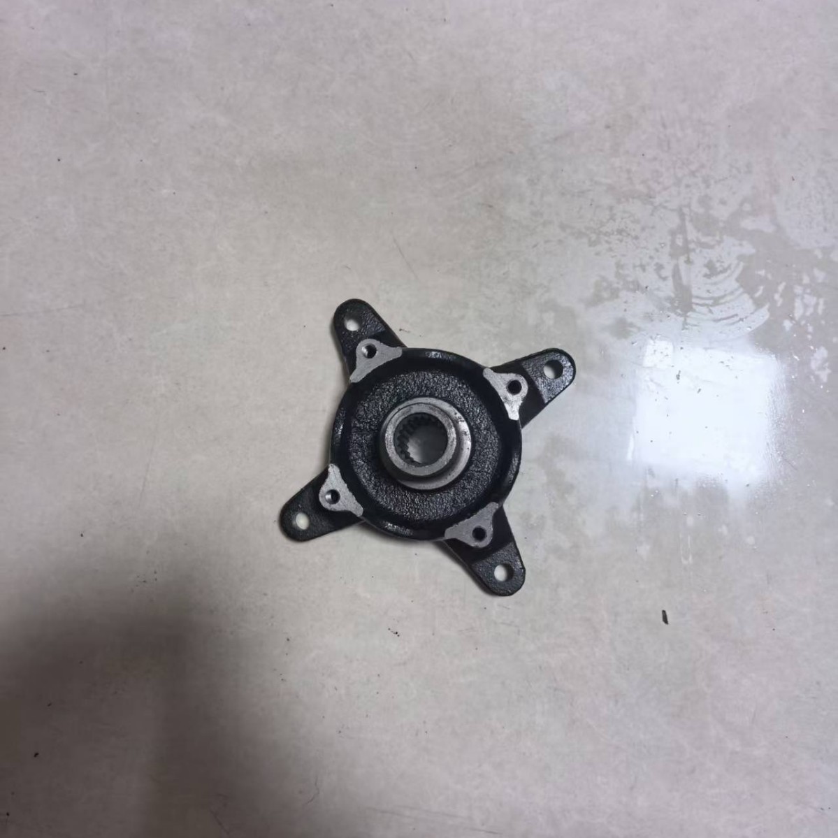 等温淬火奥贝球铁球墨铸铁QT700-2 加工定铸件3953253609轮毂