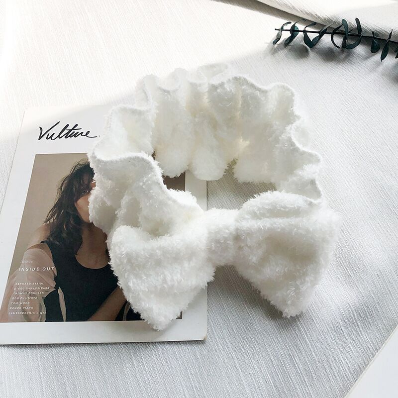 Otoño y invierno dibujos animados peluche lavar la cara cinturón de cabello máscara de mujer lavar la cara cinturón de cabello impermeable estereoscópico impermeable adornamientos de cabello al por mayor