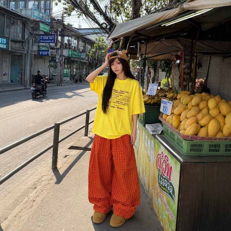 American retro plaid wide-leg pants for men and women with contrasting color letter waistband, loose cuffed casual pants