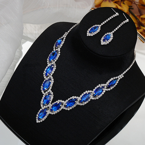 Cross-border supply European and American best-selling bridal necklace and earrings set, versatile fashionable color crystal necklace two-piece set