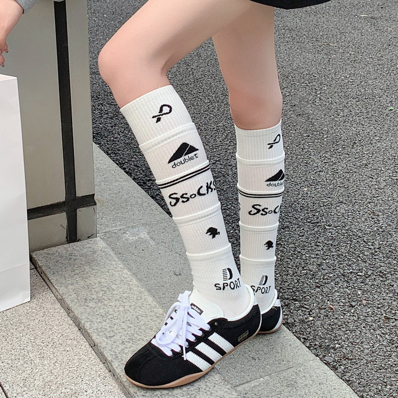 White Multi-Layered Patchwork Calf Socks, Spicy American-Style Sports Football Socks, High-Pressure Trendy Brand Lettered Long Socks White Multi-Layered Patchwork Calf Socks, Spicy American-Style Sports Football Socks, High-Pressure Trendy Brand Lettered Long Socks