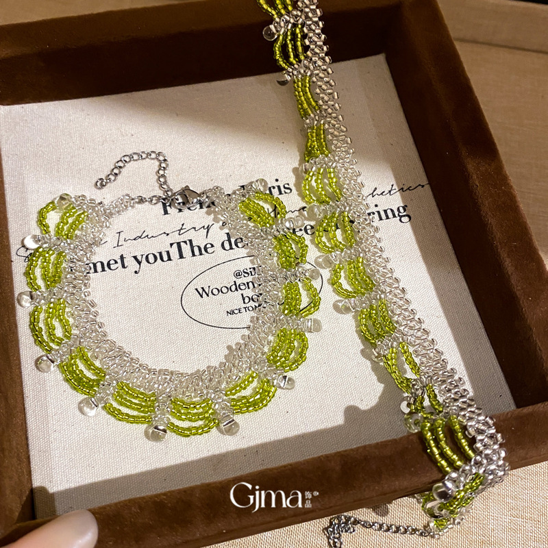 Green Bead Ribbon, Rice Bead String Weaving Lace Bracelet, Light Luxury High-End Feel Bracelet, Fresh and Fashionable Hand Accessory for Women