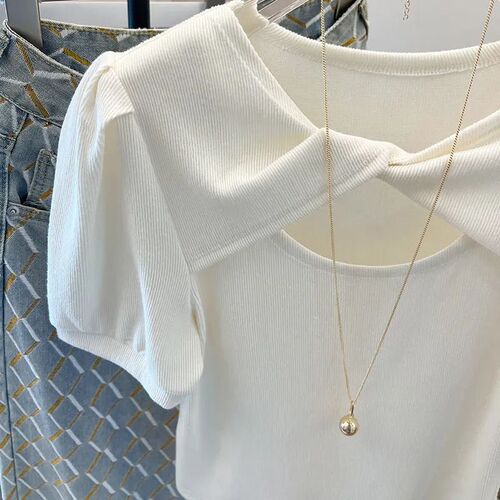 High-end European Station Green Short Sleeve T-shirt for Women, Summer Korean Version New Design Felt Minority Mind Game Bubbling Sleeve Top