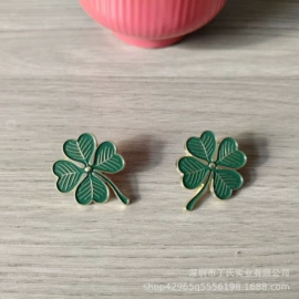 金属工艺品;胸针;徽章