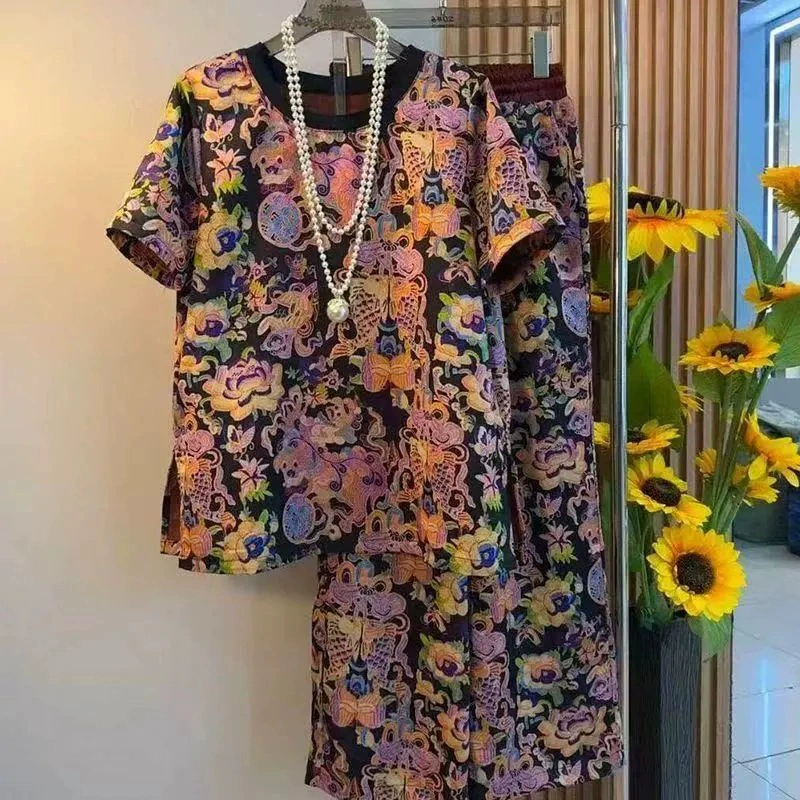 Летний новый стиль 2025: новый китайский стиль, комплект из двух предметов, модный национальный стиль, брюки с принтом, топ с коротким рукавом, костюм для молодежи