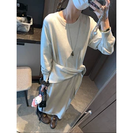 女式T恤;半身裙;女式衬衫