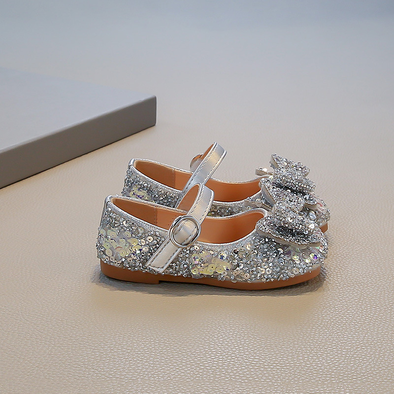 Zapatos de cuero de niñas primavera y otoño nuevos zapatos coreanos de princesa de arco de niñas con suela suave de diamante de moda zapatos de baile