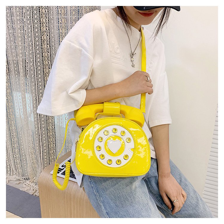 504g Weight Polyester Lining Material Zipper Closure Type Single Shoulder Strap Strap Type Circle Bag Bags Type Pu Leather Material Solid Color Pattern Vintage Style Style Round Shape Rose Red, White, Pink, Purple, Red, Yellow, Black Color Medium Size Medium Pu Leather Vintage Style Circle Bag 65