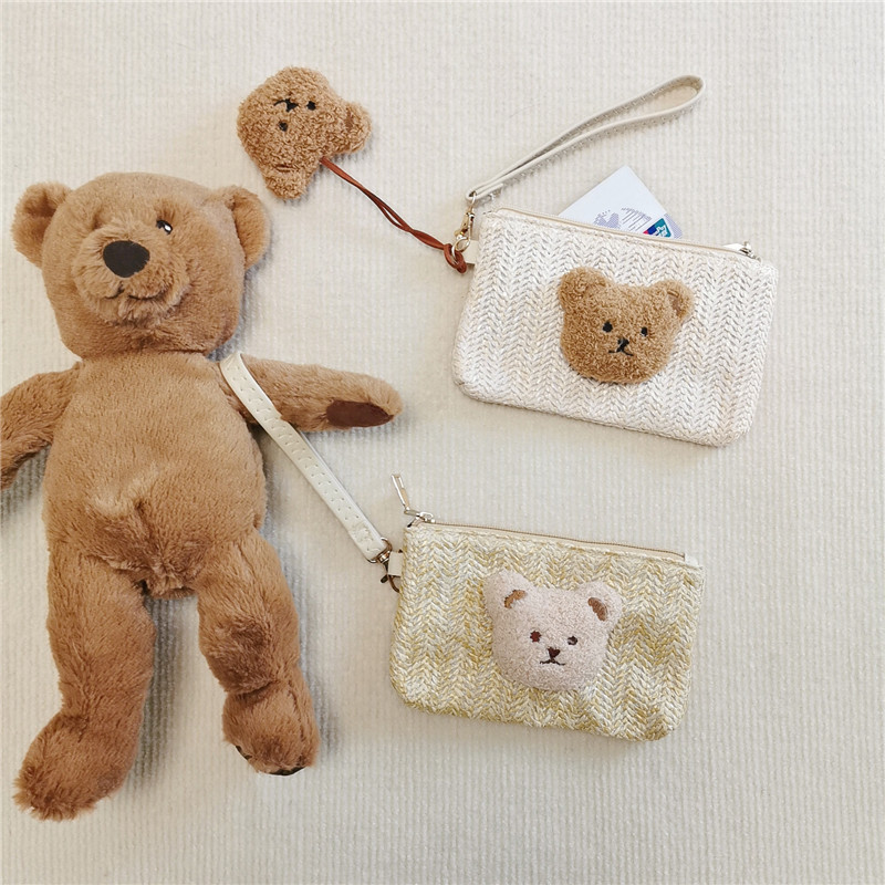 Straw wallet (7).jpg