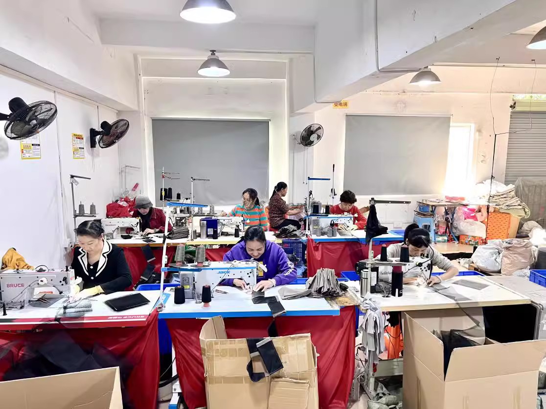 O1CN015J1net1yvAtb2P1YM_!!4611