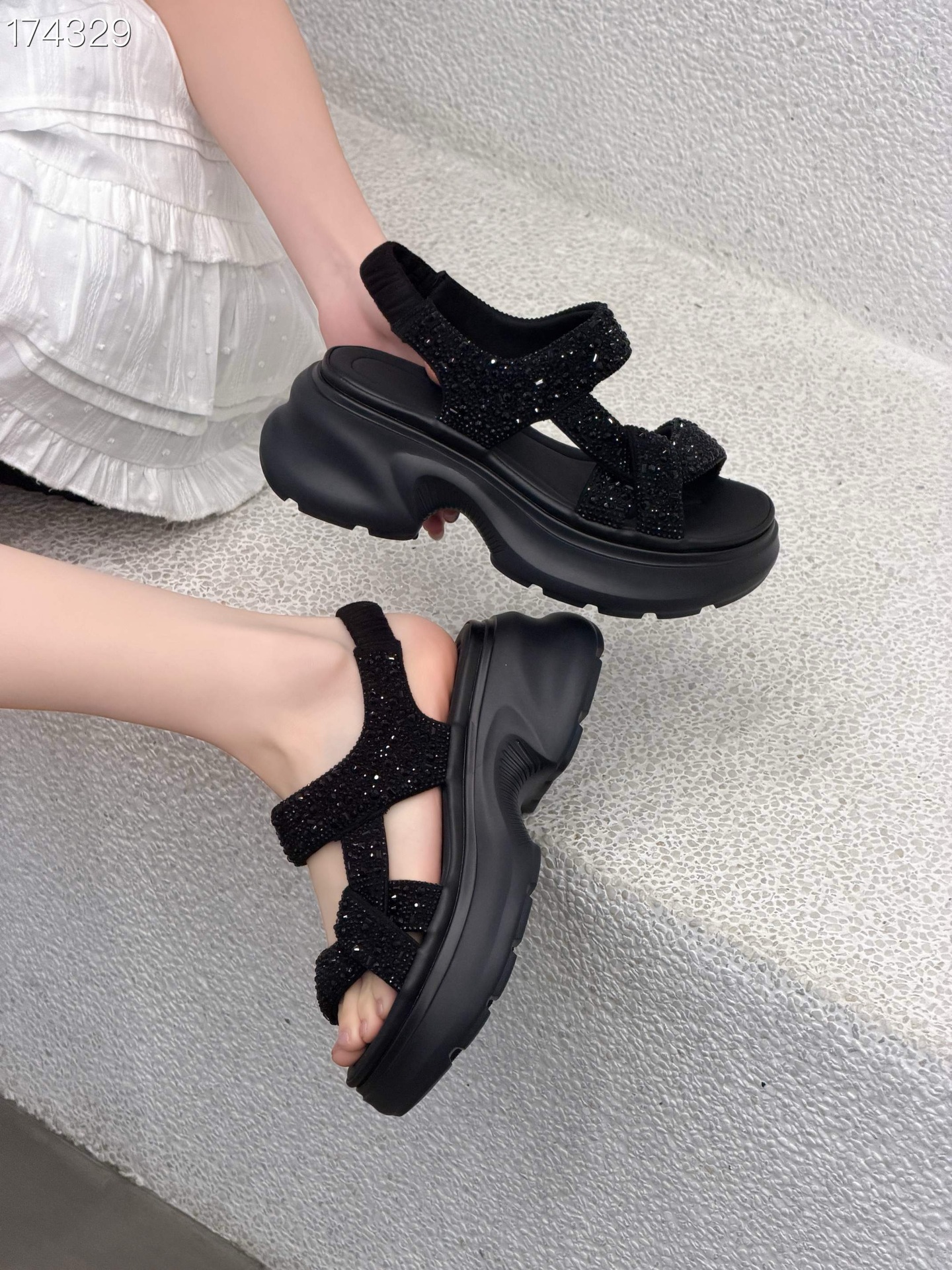 Dép sandal thể thao nữ đế dày tăng chiều cao phong cách Pháp — Màu đen, vàng chi tiết 6
