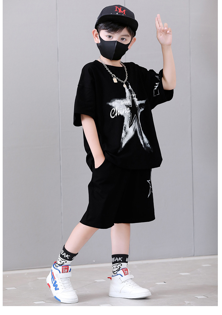 Completo da ragazzo 2023 nuovi pantaloncini estivi a maniche corte per bambini, popolari su Internet e alla moda per le strade durante lo sport_voghion.com