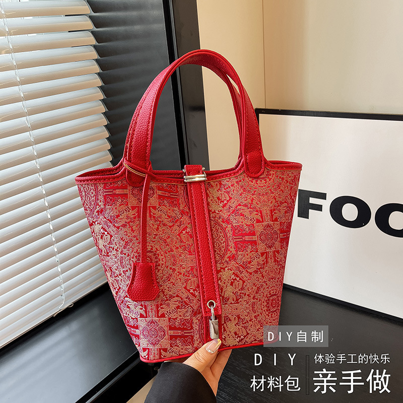 New self-assembled bucket bag, new Chinese-style wedding bag, DIY handmade material kit, large-capacity vegetable basket shoulder bag New self-assembled bucket bag, new Chinese-style wedding bag, DIY handmade material kit, large-capacity vegetable basket shoulder bag