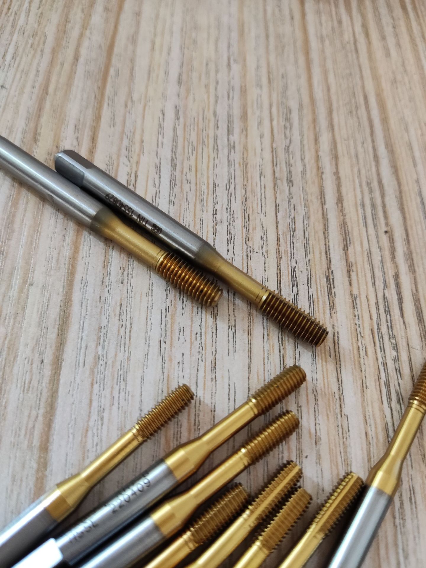 左牙M4X0.7丝攻-反牙反扣挤压丝锥