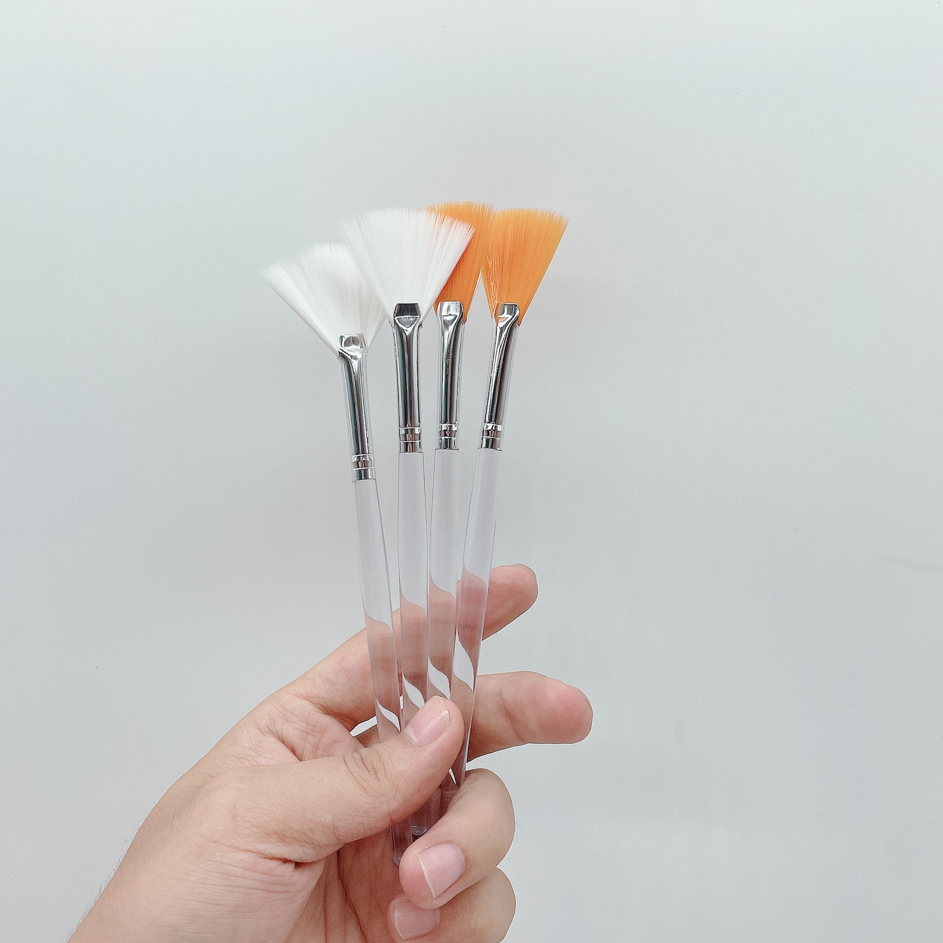 Nuevo recomendar pelo suave en forma de abanico cepillo ácido de la fruta rejuvenecimiento de la piel cepillo líquido máscara barro recubrimiento portátil solo paquete al por mayor