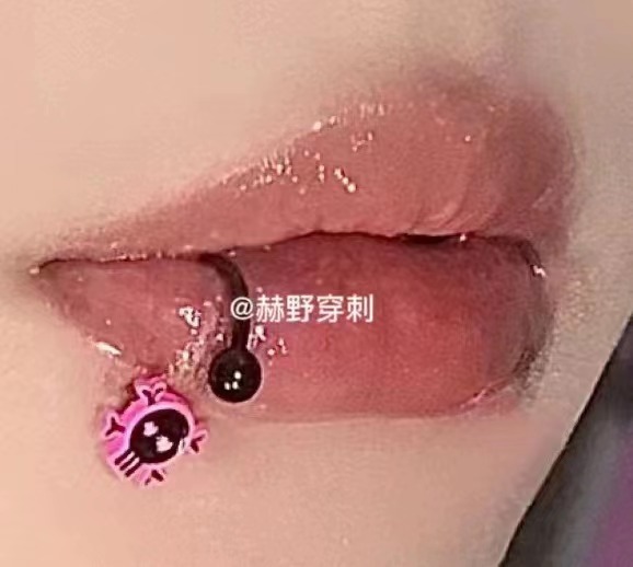Labret stud lip piercing jewelry styling detail