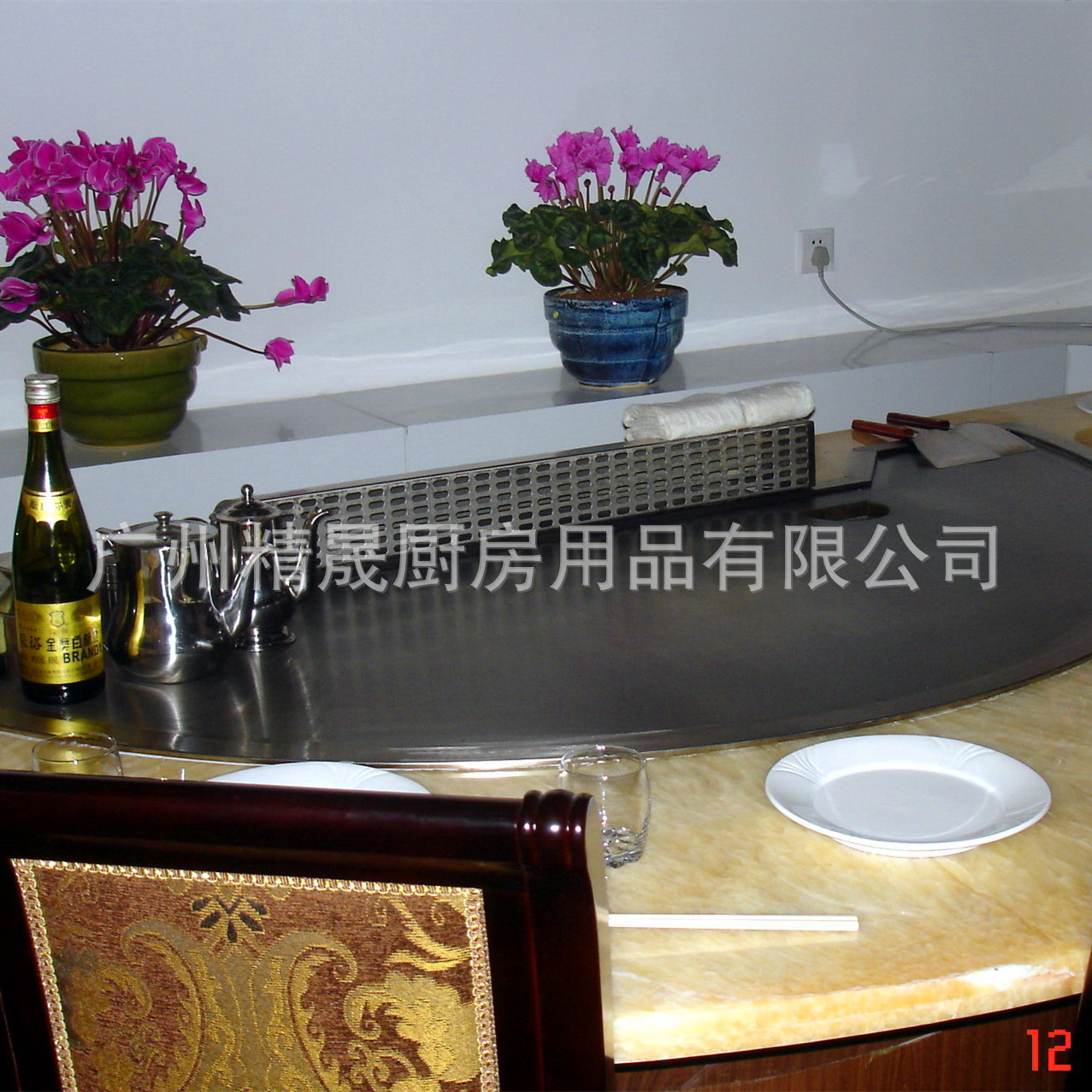 泰龙牌铁板烧、十年行业专注生产铁板烧设备半圆形铁板烧不锈钢