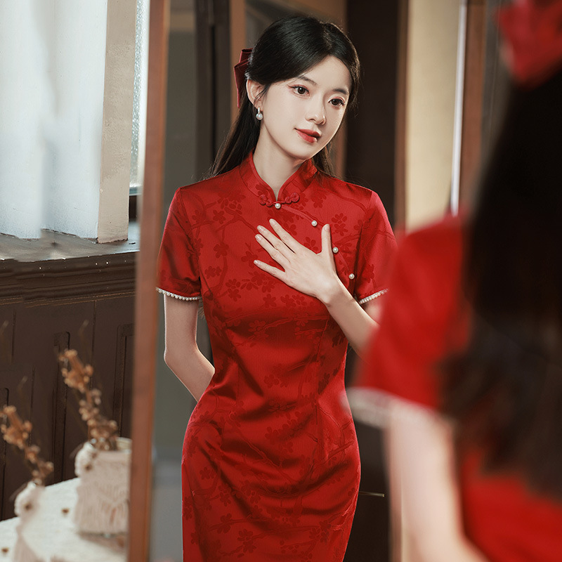 Red New Chinese-Style Long Qipao, Modernized Young Style, High-End Bridal Toast Dress, Engagement and Homecoming Dress for Summer