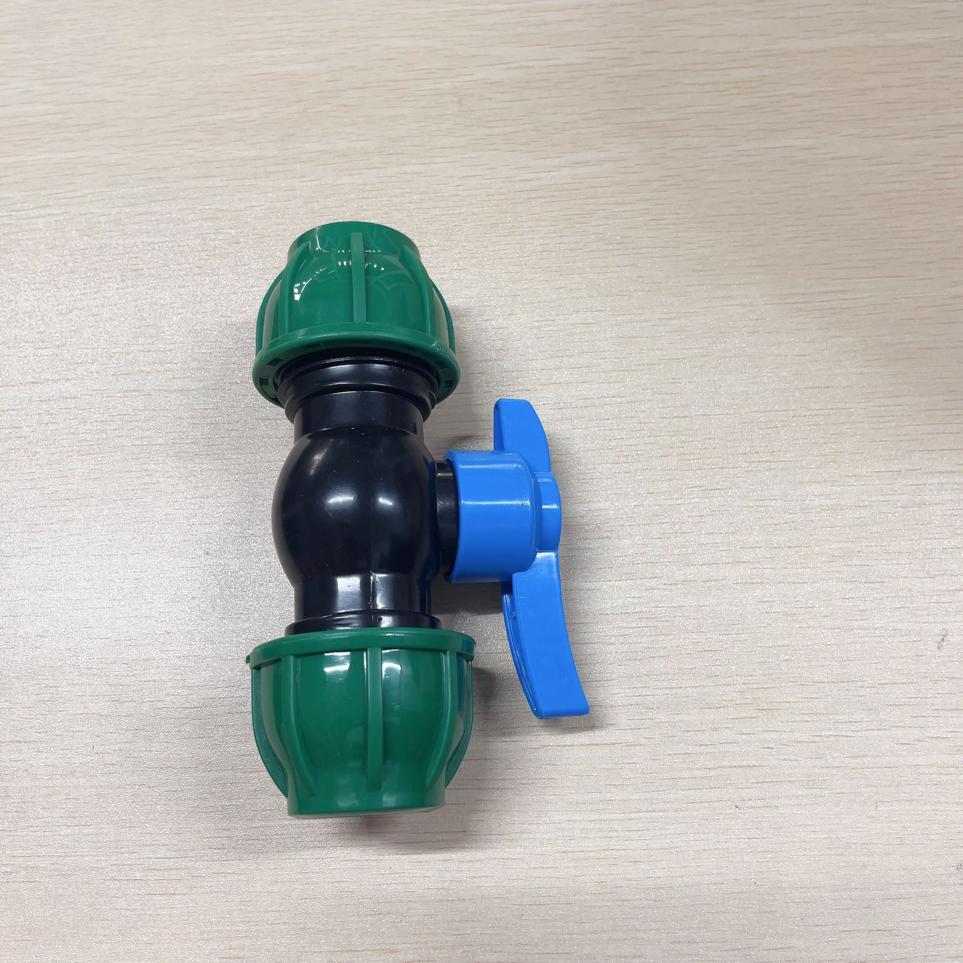 Válvula de Bola de Conexión Rápida para Tubo 32PE de Plástico Conexión Rápida image 5
