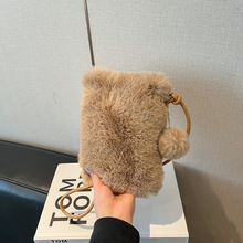 毛绒包包女秋冬新款毛茸茸斜挎包迷你小挎包竖款手机包单肩斜挎包