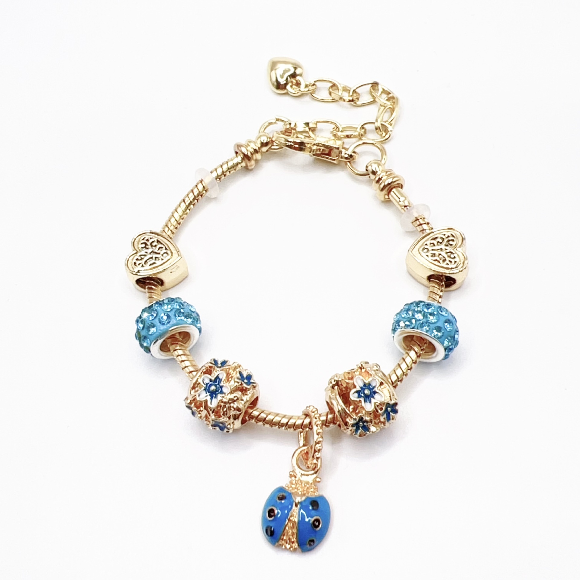 春夏の新型の小清新で甘い少女風のストライプの花の愛の蝶の数珠のブレスレットの透かし彫りのダイヤモンドの手の串