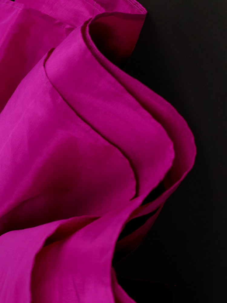Plus size avondjurk voor dames met mesh detail voor feestjes_voghion.com
