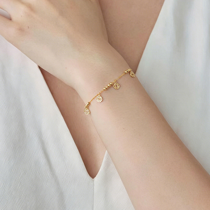 Vòng tay bạc S925 mạ vàng hình cỏ bốn lá phong cách nhẹ nhàng — Bạc