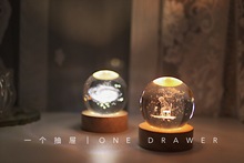 一個抽屜 水晶球小夜燈小王子銀河3d雕刻桌面擺件生日聖誕節禮物