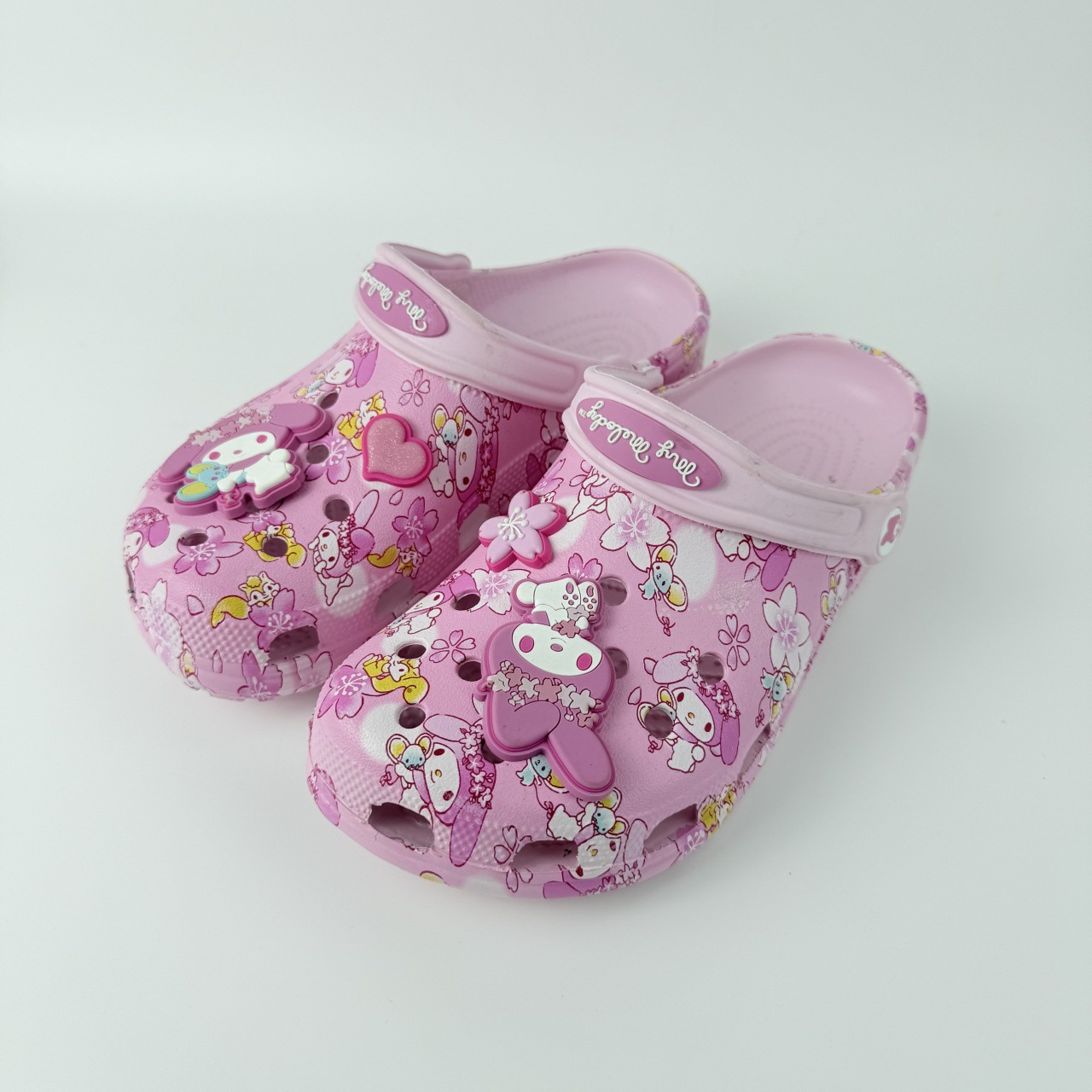 Pokémon original Melody Sanrio Piggy Page zapatos de playa para niños bolsas de cabeza agujero zapatos al por mayor image 8