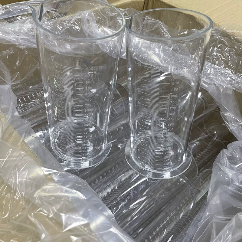 Производитель поставляет специальный мерный цилиндр, аксессуары для нарезания резьбы, мерный стакан