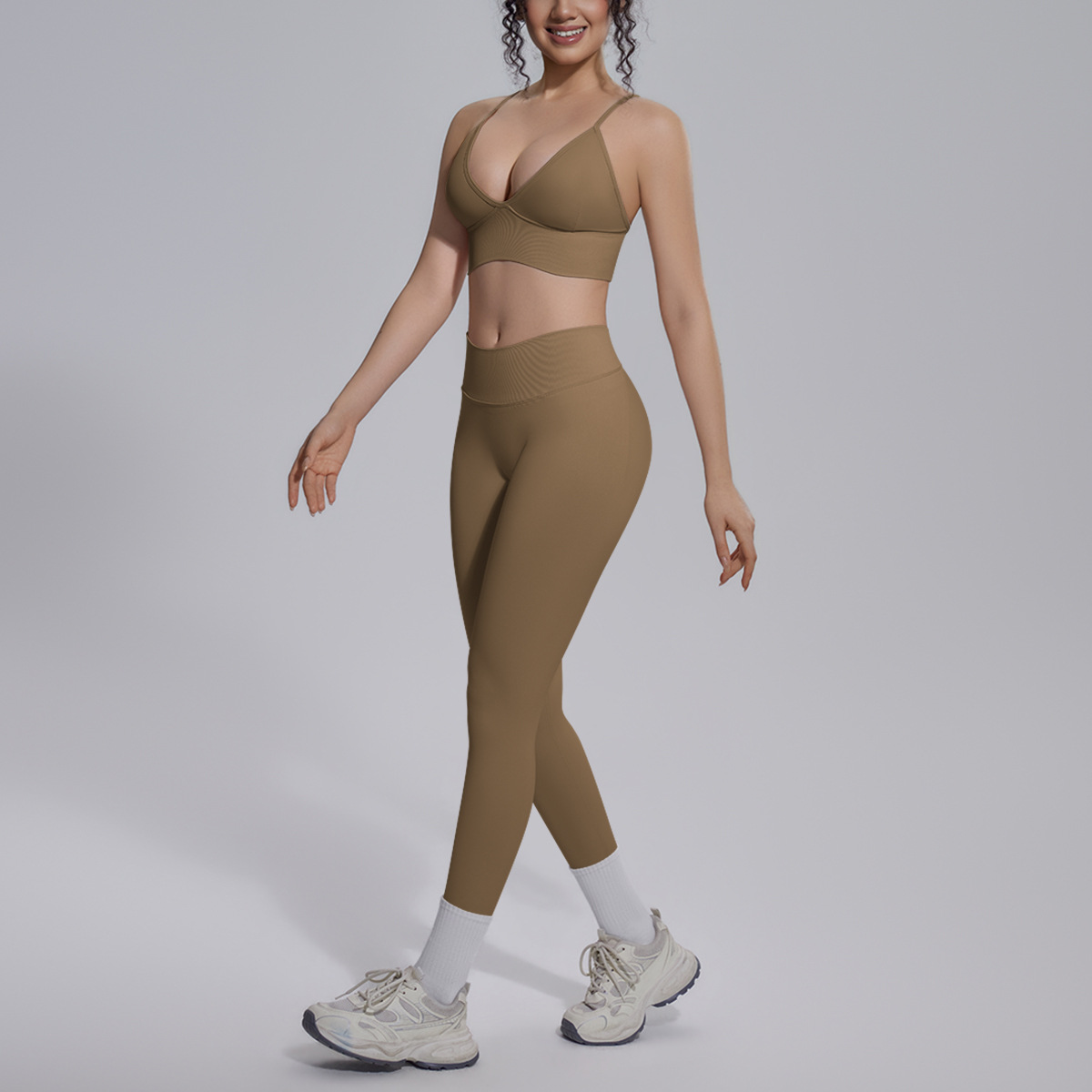 Nuevo cross-border sin costuras color sólido hermoso de espalda alta elástica ropa de entrenamiento de yoga apretada cuatro piezas juego de ejercicio ejercicio ejercicio ejercicio
