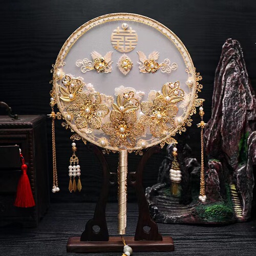 An ancient style round fan for the bride Xiuhe knot wedding Chinese Xiuhe dress fan Chinese style DIY